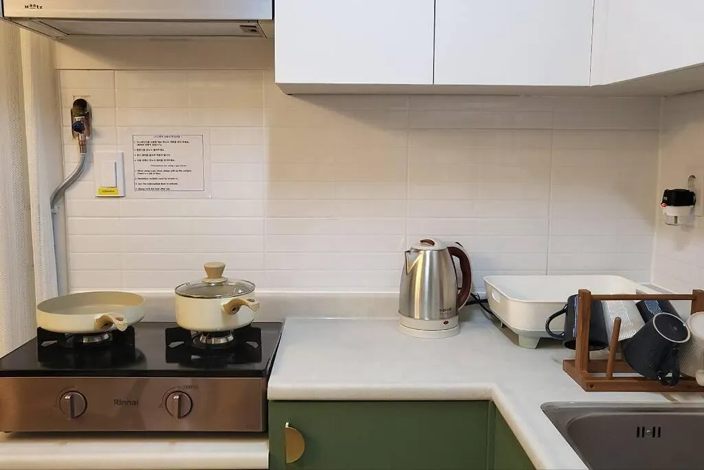 Green Stay Seoul Apartment